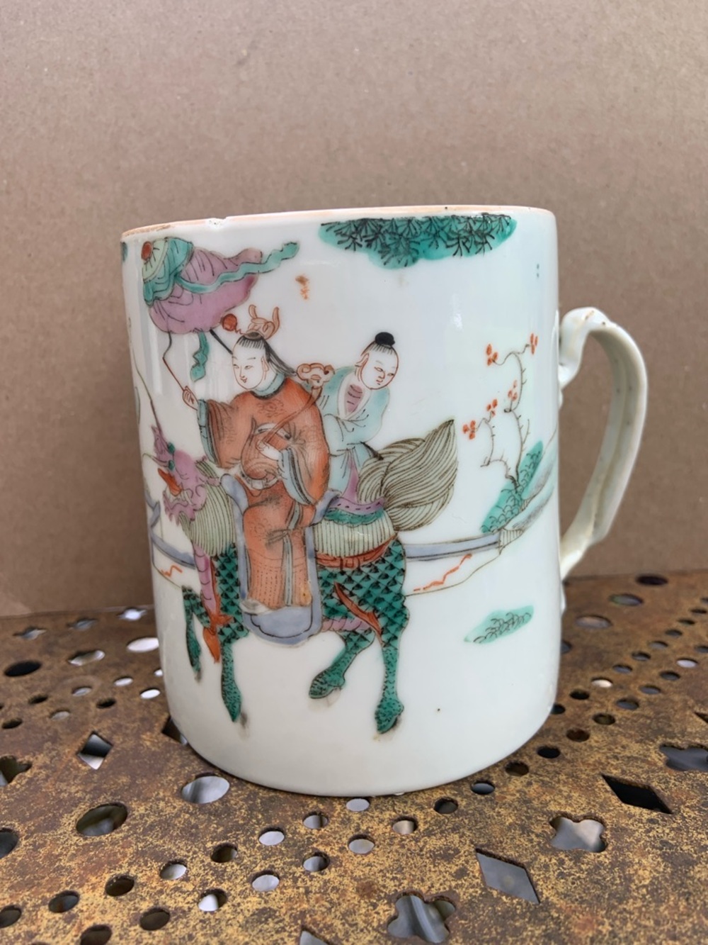 Large Chinese Famille Hand-painted Mug